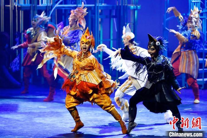 音乐剧《故宫里的大怪兽》续作首演传统元素放异彩