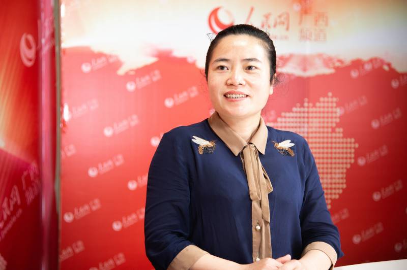 田林县妇联主席黄秀琴接受人民网专访。严立政摄