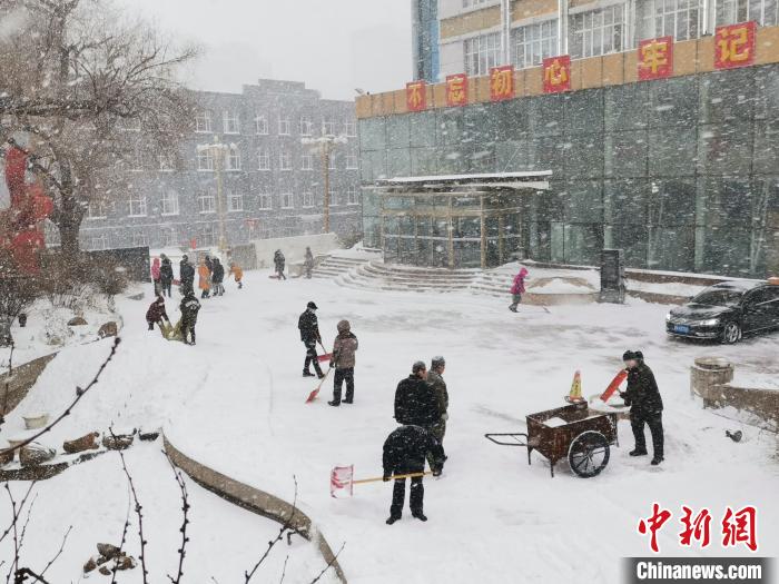 黑龙江迎入冬最大降雪：八地大暴雪最大降雪量28.6毫米