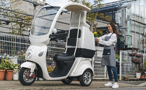 BLAZE的电动三轮车“EV Delivery”