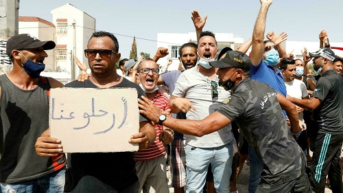 突尼斯街头示威者