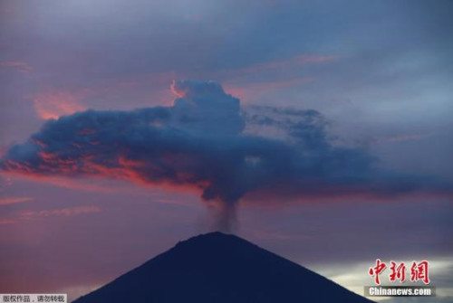 火山喷发.jpg