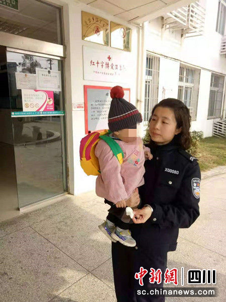 被遗弃的幼儿。 警方提供