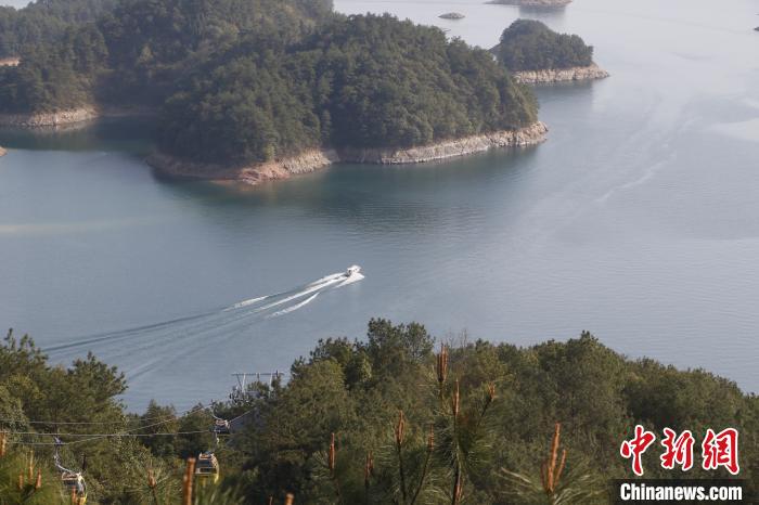 浙江千岛湖。　钱晨菲 摄