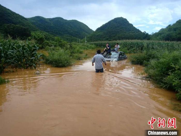 湖南江华县遭遇洪水袭击。江华县宣传部供图