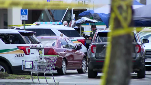 星期四在南佛罗里达州一家 Publix 超市发生枪击事件
