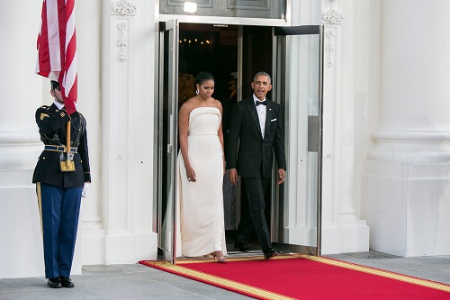 巴拉克·奥巴马总统和第一夫人米歇尔·奥巴马在国宴上